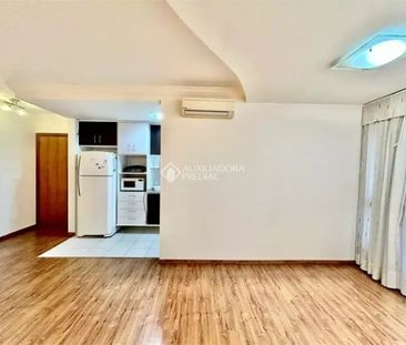 Apartamento com 2 quartos e 72m² para alugar em Petrópolis, Porto A... - Photo 1