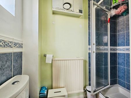 Robin Way, Staines-upon-Thames, Surrey, TW18 4RL - Photo 5