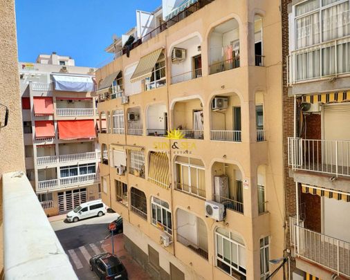 2 BEDROOM APARTMENT FOR RENT IN TORREVIEJA - ALICANTE PROVINCE - Photo 1