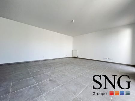 T4 AVEC BALCON + 2 PARKINGS - Photo 2