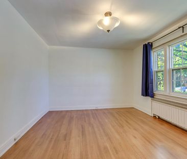 For Lease - 389 Lawrence Avenue, Toronto, Ontario - Photo 3