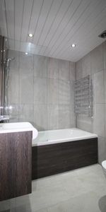 2 Bed Flat, Gilbey Road, SW17 - Photo 4