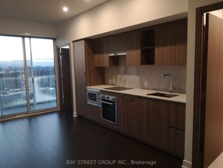 19 Bathurst Street #4002 - Photo 4