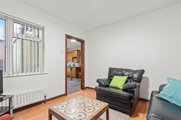 Bedroom 1, 10a Clonavon Terrace, Ballymena, BT43 5BE - Photo 1