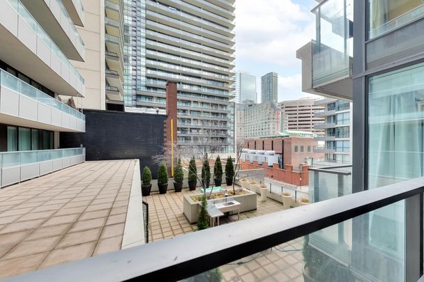 For Lease - 111 Elizabeth Street Unit# 538, Toronto, Ontario - Photo 1