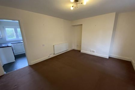 3 bedroom terraced house to rent - Photo 5