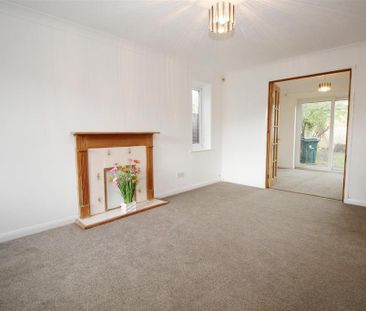 3 bedroom semi-detached house to rent - Photo 3
