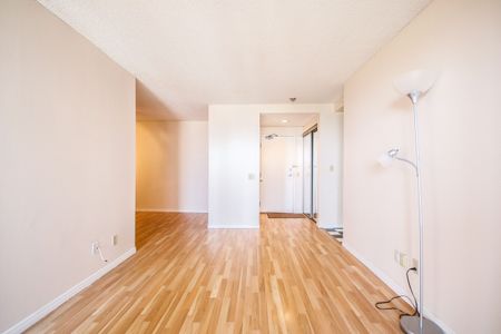For Lease - 7 Bishop Avenue Unit# 1610, Toronto, Ontario - Photo 5