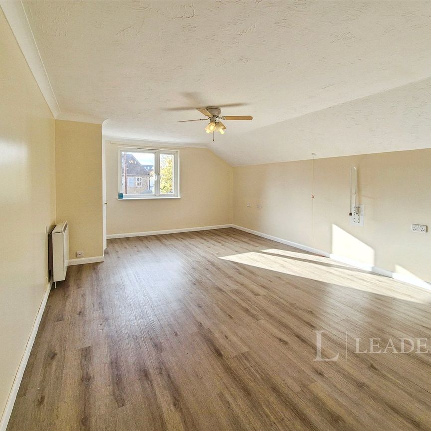 2 bedroom apartment to rent Cedar Avenue, Chelmsford, Essex, CM1 - Photo 1