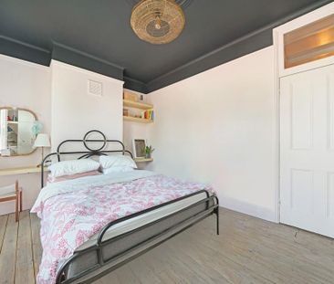 3 bedroom terraced house to rent - Photo 6