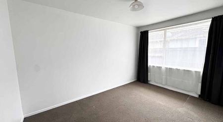 2 Bedroom Unit in St Albans - Photo 3