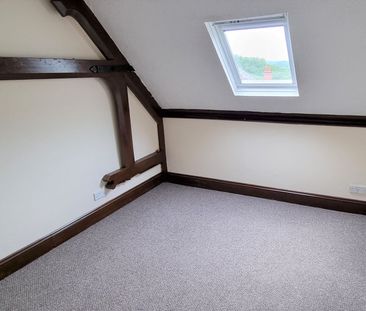 Three bed flat to rent in Tower Street, Launceston, PL15 - Photo 5