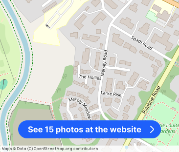 The Hollies, Manchester - Photo 1