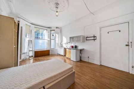 Studio to rent - Photo 3