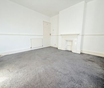 St. Marys Road, Watford, WD18 - Photo 2