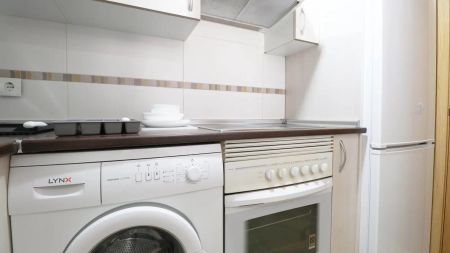 1-bedroom apartment for rent in Valdeacederas, Madrid - Foto 3