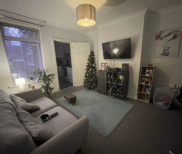 2 bedroom terraced house to rent - Photo 4