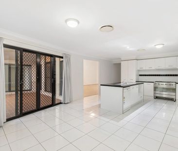 27 Hewson Court, Mudgeeraba, Qld 4213 - Photo 2