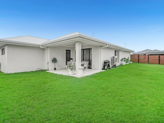 SPACE, STYLE AND PRIVACY - GORGEOUS FAMILY HOME! - Photo 1