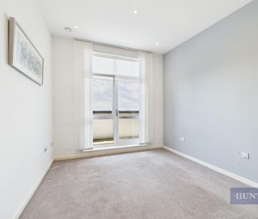 2 bedroom Flat To Let - Photo 6