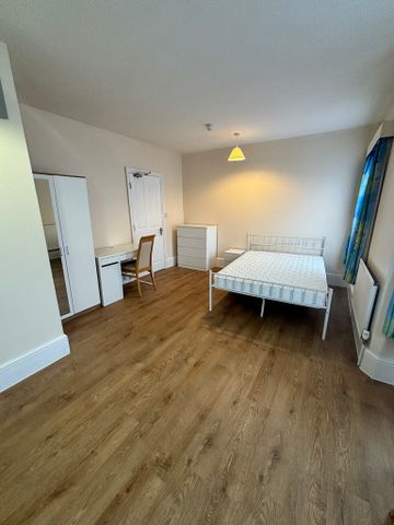 Mill Road, Cambridge - Photo 3