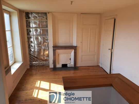 TREVES PAQUES 21BIS, - Photo 1