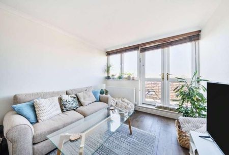 Lockyer House, The Platt, London, SW15 - Photo 3