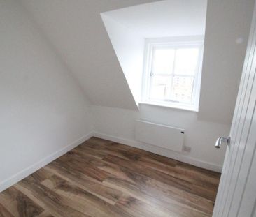 4 bedroom apartment to rent - Photo 5