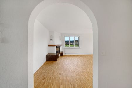 Erstvermietung nach Komplettsanierung: 7.5-Zimmer-Wohnung mit Balkon in Wagen - Foto 5