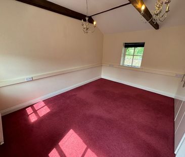 3 bedroom semi-detached bungalow to rent - Photo 3