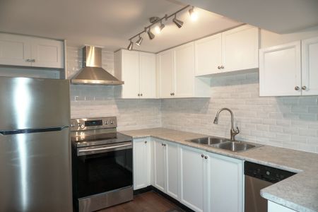 For Lease - 364 Kirby Crescent Unit# Basement, Newmarket, Ontario - Photo 3