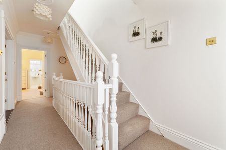 4 bedroom semi detached house to rent, - Photo 2