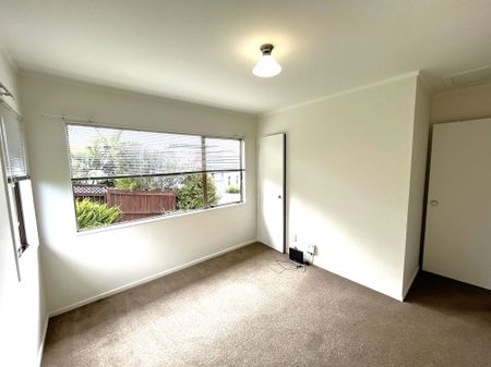 Mcleans Zone - Sea View Vistas Await! - Photo 5