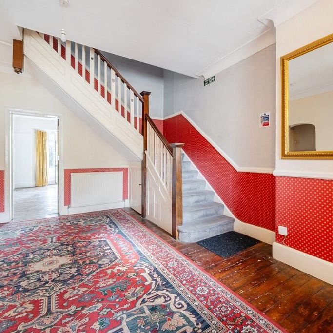 4 bedroom semi-detached house to rent - Photo 1