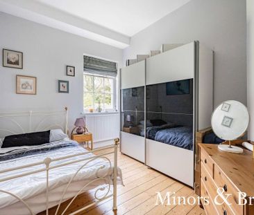 3 bedroom flat to rent - Photo 6