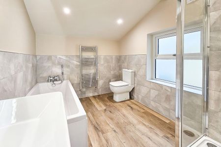 2 bedroom terraced house to rent - Photo 3