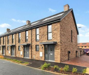 3 bedroom terraced house to rent - Photo 3