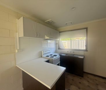 Prime Location Living - Photo 3