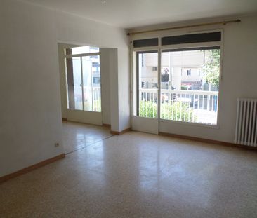 Location Appartement 4 pièces 81m² MONTPELLIER 34000 - Photo 2