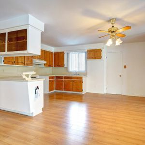 Grand 3 1/2 à louer à St-Eustache - Libre maintenant - TOUT INCLUS - Photo 2