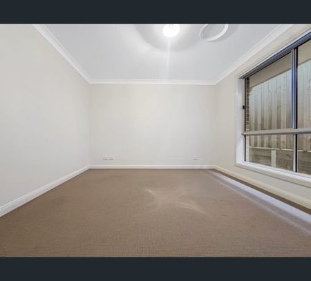 7 Kinloch Street, Gledswood Hills, NSW 2557 - Photo 5