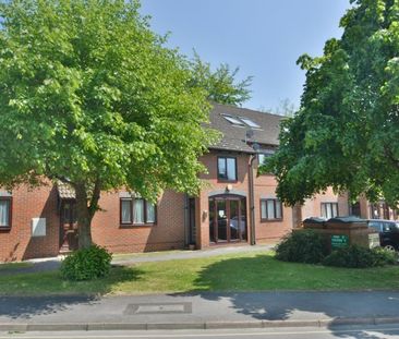 2 bedroom flat to rent - Photo 2