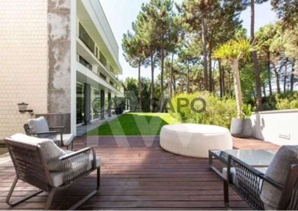 Moradia T4 para alugar em Almada