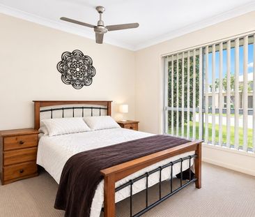 2 BEDROOM DUPLEX IN GREAT LOCATION! - Photo 2