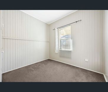 12 Partridge St, North Toowoomba, Qld 4350 - Photo 2