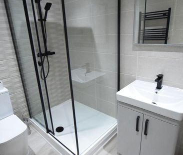 3 bedroom apartment to rent - Photo 2