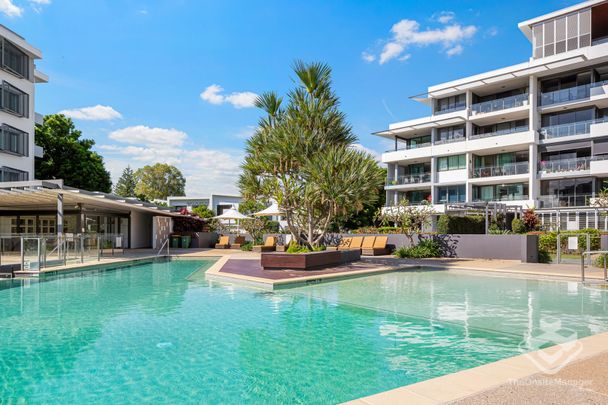 COMING SOON - 2 BED | 2 BATH | 2 CAR WITH STUNNING VIEWS - Photo 1