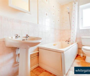 2 bedroom semi-detached house to rent - Photo 6