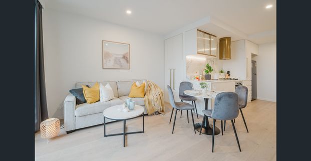 Stylish 2-Bedroom Apartment in the Heart of Box Hill-Furnished (optional carpark) - Photo 1