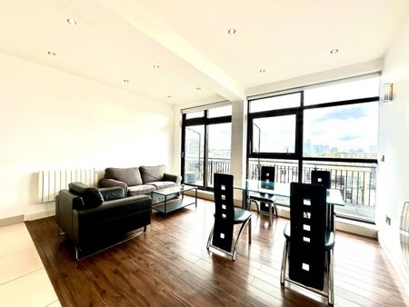 1 Bed Penthouse, Copperfield Road, E3 - Photo 3